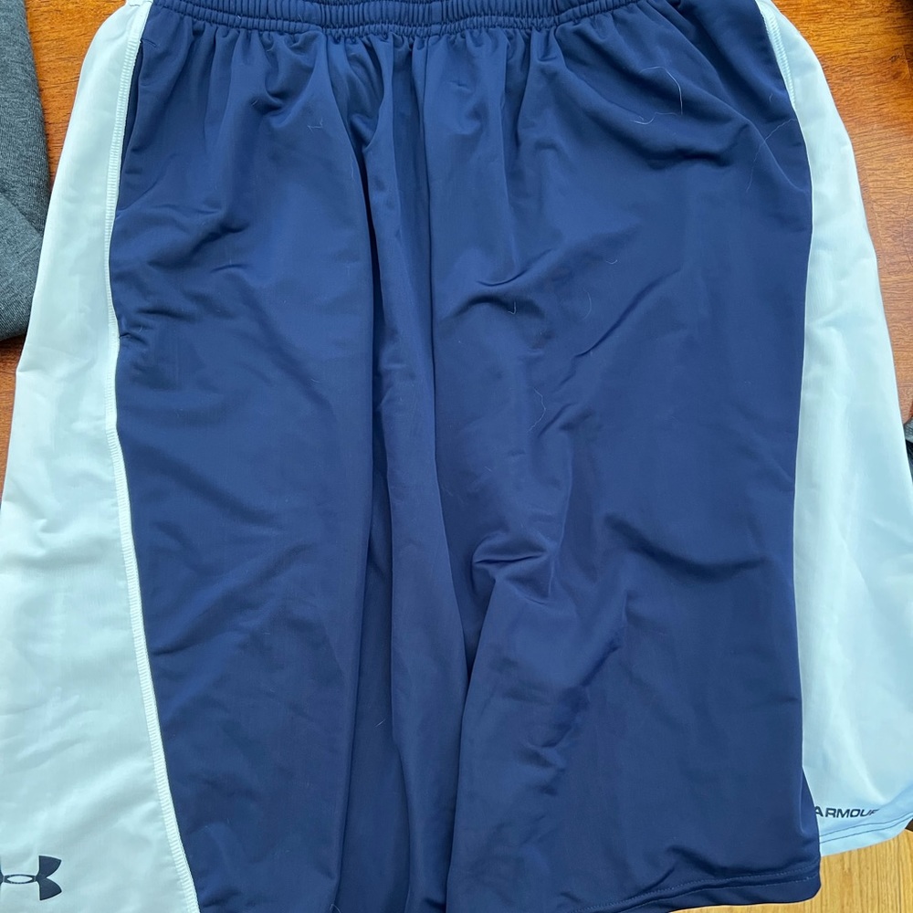 Under Armour large